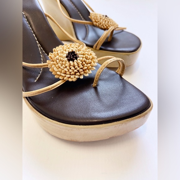 Vintage Wedge Sandal - Picture 3 of 5